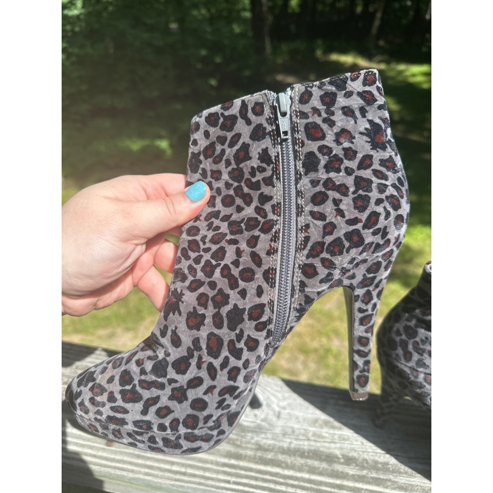 Worthington Womens Grey Leopard Print Platform Stiletto Ankle Booties 10M - Picture 3 of 8